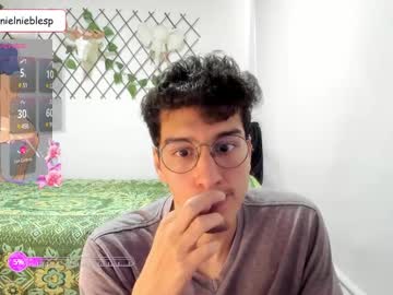 Live twink cam Jackson_careyy, age 26 yrs nude and streaming