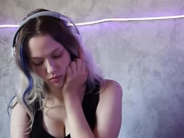Jamastainbach, 18 years old, Hii, #new girl is here! GOAL: wish me good luck! #teen #shy #cute #skinny [7 tokens remaining], webcam photo