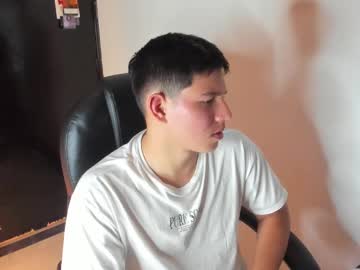 James_cr big cock cam stud 20 yrs streaming live
