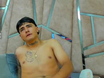 Live gay cam model Jamesdekker streaming now in HD