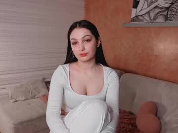 Janaebaptiste, Goal:  Tease with my bra and rise my top ? I’m so happy you’re here! I’m Janae and im #new here. A little bit about me  - #curvy #bigboobs #shy #18 [44 tokens remaining], webcam photo