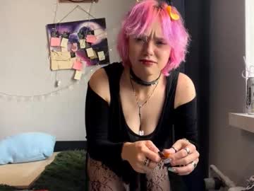Janniesobotta, 18 years old, ?Tease my nipples under my bra? #teen #new #18 #cute #goth [0 tokens remaining], webcam photo