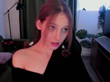 Jenniferkiim, 21 years old, GOAL: zoom on the eyes [22 tokens remaining] Welcome to my room! #shy #glasses #natural #nonude #new, webcam photo