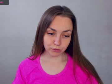 Jessicalime • femdom23y • wonderland • public