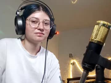 Jewellpetraglia, 18 years old, Goal: (  show tongue  )     Hello guys ^my name is Grace ?Welcome to my room ?^ #new  #shy  #natural #18 #bigboobs [88 tokens remaining], webcam photo