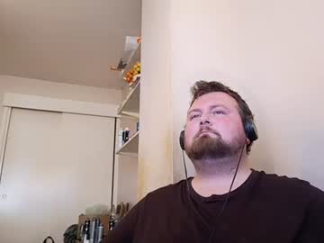 Jigglypuff_xxx • male27y • United Kingdom • public