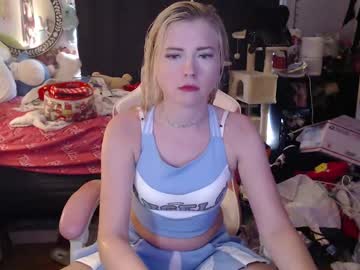 Jocelynsweets • blonde • United States • public