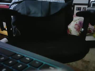 Catch me live as Johnnyvalentino112, age 40 yrs in premium male cam shows