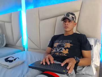 Catch me live as Johnsondiamond, age 31 yrs in premium male cam shows