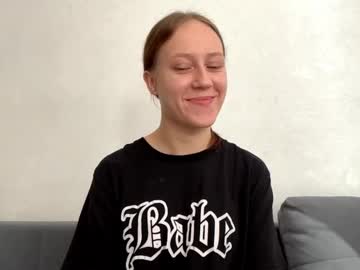 Josefinahilzer, 18 years old, Hi! Im Rose #18 yo and #new here. Goal: play with lips close to the camera  #teen #shy #bigass [19 tokens remaining], webcam photo