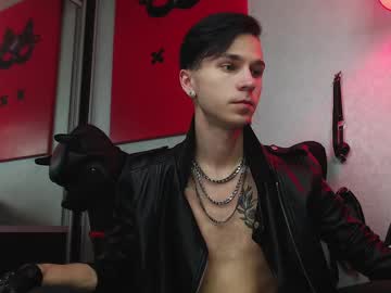 Joseph__quinn • master22y • Above you • public