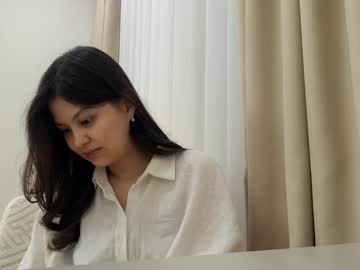 Joycelyncliett, 18 years old, GOAL - eye contact : D  / Hi chatur, this is my first time here, I'll be glad to chat  /  #new #18 #young #cute #shy [0 tokens remaining], webcam photo