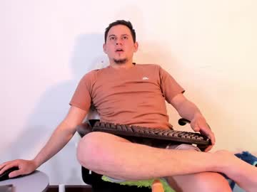 Live gay cam model Juan_evanss24 yrs streaming now in HD