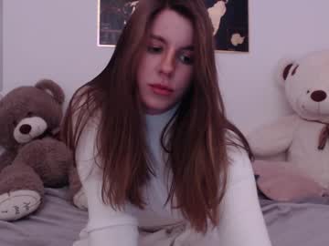 Juicy_mystery, 22 years old, Lovense Nora on - Interactive Toy that vibrates with your Tips #lovense #ass #young #cute, webcam photo