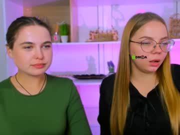 Kaisy_fair, 19 years old, GOAL: Dance [294 tokens remaining] Welcome to my room! #feet #shy #18 #teen #new, webcam photo