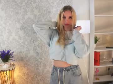 Kaneshacornick, 18 years old, GOAL: Show tongue close up | Welcome to my room! I'm Alice. FREE TG FOR FAN-CLUB! #18 #new #young #blonde #shy [0 tokens remaining], webcam photo