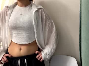 Kareentrueax, 18 years old, Goall: ?Tease with my shirt? * Hey, my name is Afrodita? ?Gryffindor or Slytherin? * I am #18 years old, #shy #small #teen #new [30 tokens remaining], webcam photo