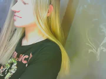 Karolynafox • lovense23y • Romania • public