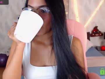 Squirting cam girl Katha_18 age 24 yrs live now
