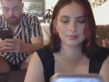 Live cam performer Katieandkale streaming now