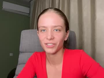 Katievix, 19 years old, Hey, im new, nude and play in pvt... check out my tip menu and be friendly #new #cute #shy #feet #daddy, webcam photo
