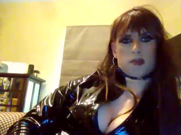 Kellydavina • England, United Kingdom • public