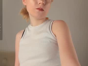kendrahallock - Live EU Performer