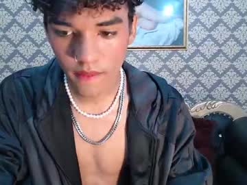 Live gay cam model Kenny_18_18 yrs streaming now in HD