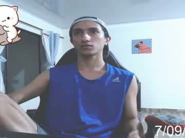 Live twink cam Kevinlopez31, age 19 yrs nude and streaming