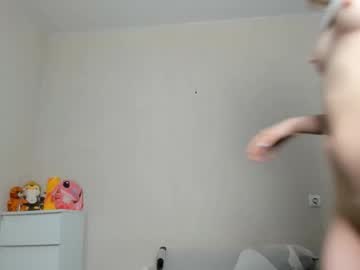 Kiki_hiils, Hi, Im Kate! Im young, hot and very horny ;) #18 #horny #teen #new #young, webcam photo