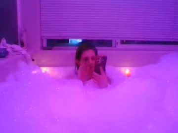 Live Milf Kikilovespartylights, 36 yrs - Hot Milf Cams