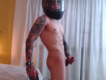 Muscle cam star Kim_regann, 27 yrs