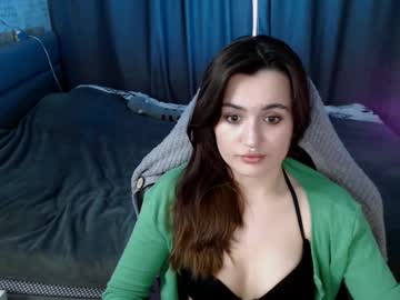 Kira_yammy, 25 years old, ?Naked ass ? #braces #dance #natural #pvt #young [708 tokens remaining], webcam photo