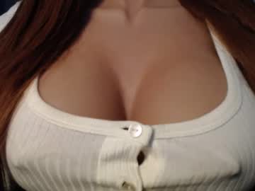 Skinny Asian cam girl Kiss_mylipss live in HD