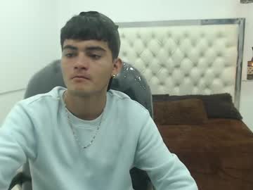 Live twink cam Kiwi_8, age 18 yrs nude and streaming