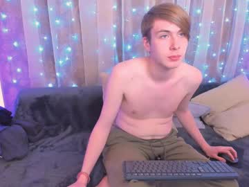 Hairy cam model Klawguy live now