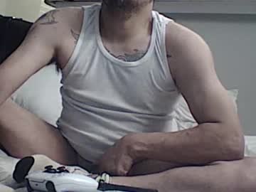 Catch me live as Komik36 in premium male cam shows
