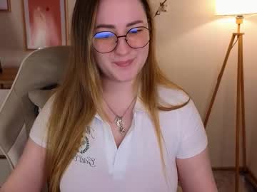 Live gay cam model Kriskinks20 yrs streaming now in HD