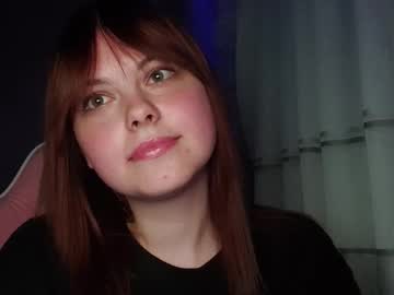 Kristibloom, 18 years old, Goal: take my first kiss #teen #18 #natural #new #skinny - Next Goal: take my first heart, webcam photo