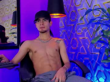 Kroddy_sw big cock cam stud 21 yrs streaming live