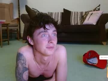 Kyle_and_kam • chill23y • England, United Kingdom • public