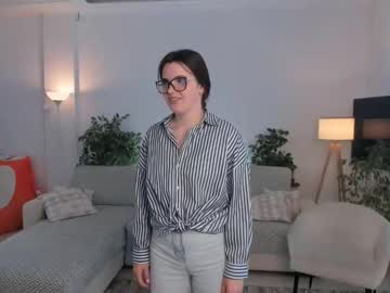 Lainestrelow, 18 years old, GOAL: - Show shoulder!  #18 #young #new #shy #skinny [41 tokens remaining], webcam photo