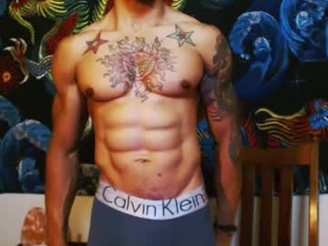 Muscle cam star Lamarionknight, 34 yrs