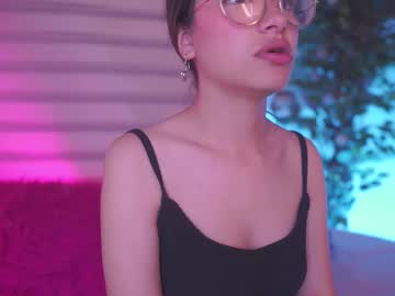 Lana_dreams_, 18 years old, GOAL: flash ass + spank ass [61 tokens remaining] Welcome to my room! #new ? #18 ? #skinny ? #cute ? #feet ? #latin, webcam photo