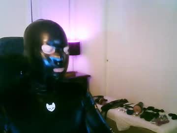 Latexminheadroom • latex • USA • public