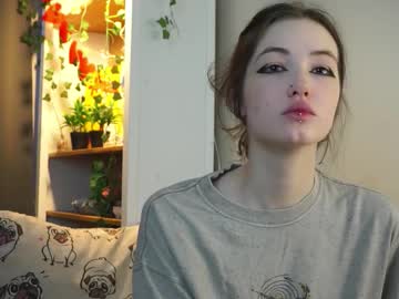 Latosharadon, 18 years old, WASSUP MAN'S, I'm Emma 18 y.o from Germany, this is my first day here and my goal: I will kiss you ? #new #18 #shy #cute #young [24 tokens remaining], webcam photo