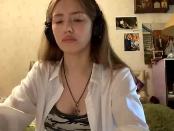 Lauranstrine, 18 years old, GOAL:Check my eyes colour:) Welcome to my first day! #new #18 #bigboobs #bigass #young [35 tokens remaining], webcam photo