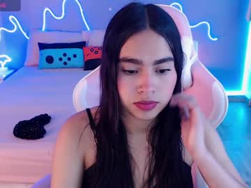 Leany_vasquez • blowjob18y • cali, Colombia • public