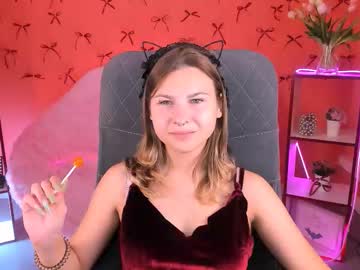 Lenabens, 19 years old, GOAL: 2 tokens if you like me [91 tokens remaining] Let's get acquainted #nonude #cute #petite #18 #new, webcam photo