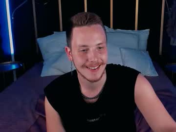 Leo_mooree, 20 years old, My first stream !! I will be glad of your support and attention.   #new #young #bigass #feet #hairy, webcam photo